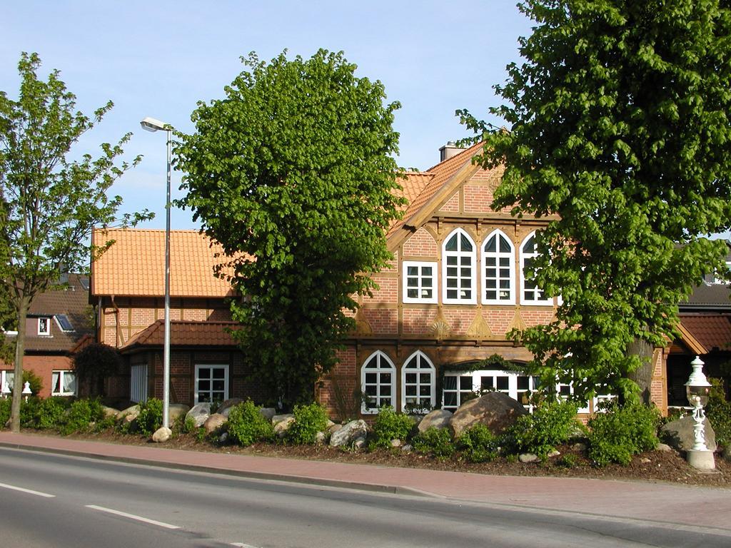 Stelinger Hof Hotel Muenkel Гарбсен Экстерьер фото