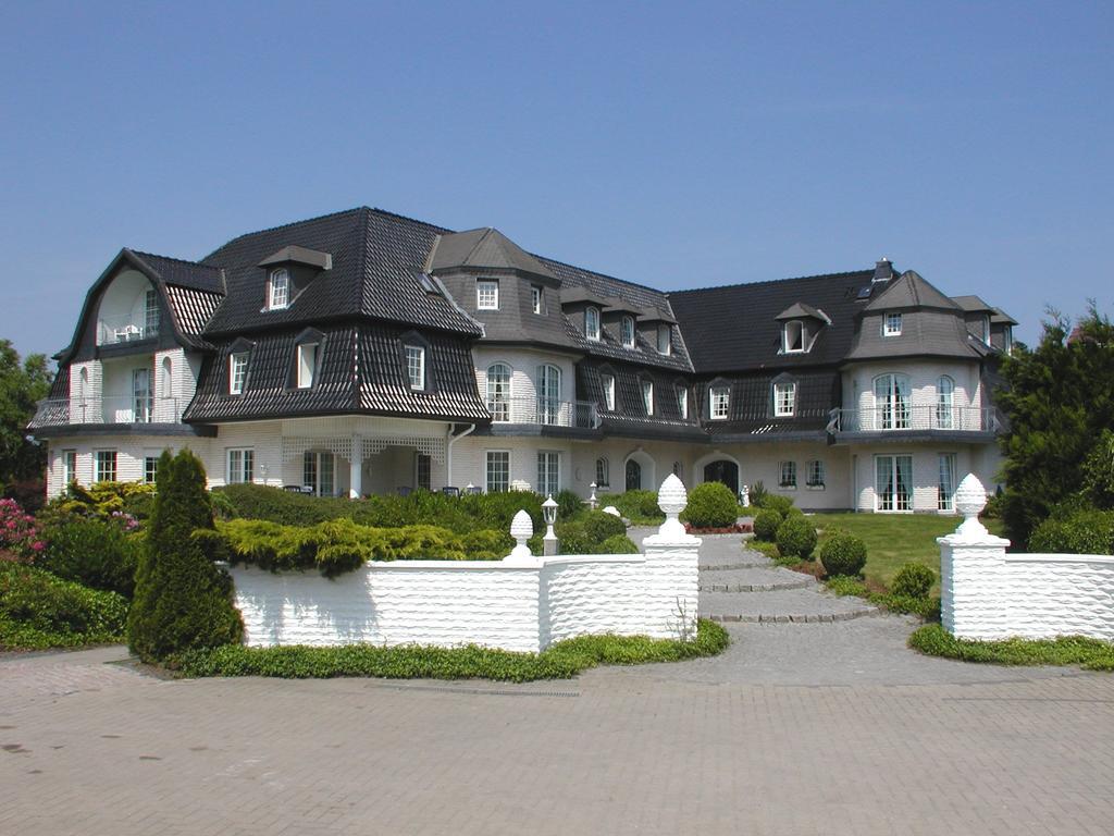 Stelinger Hof Hotel Muenkel Гарбсен Экстерьер фото
